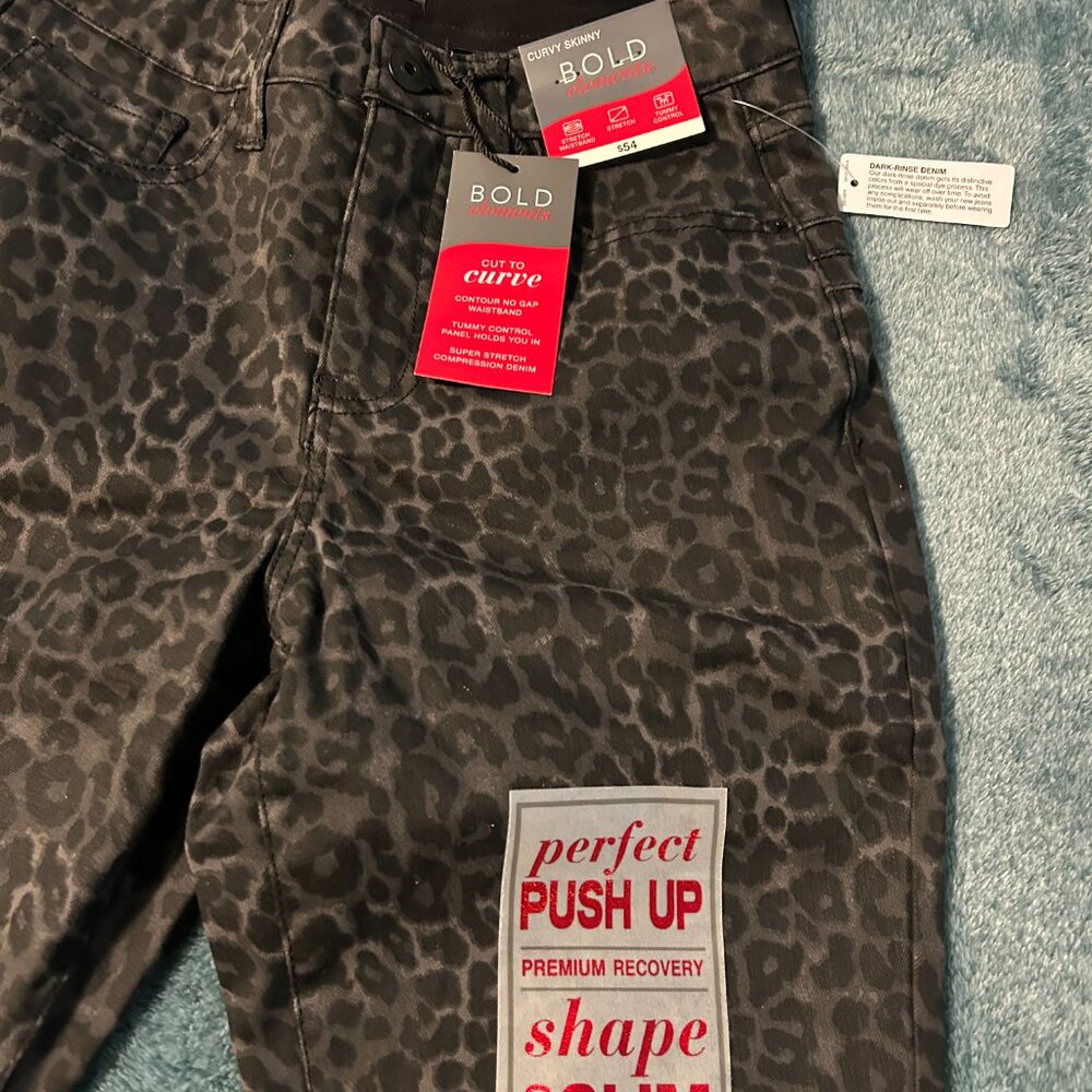 Bold Elements Shape & Slim Leopard Print Skinny J… - image 2